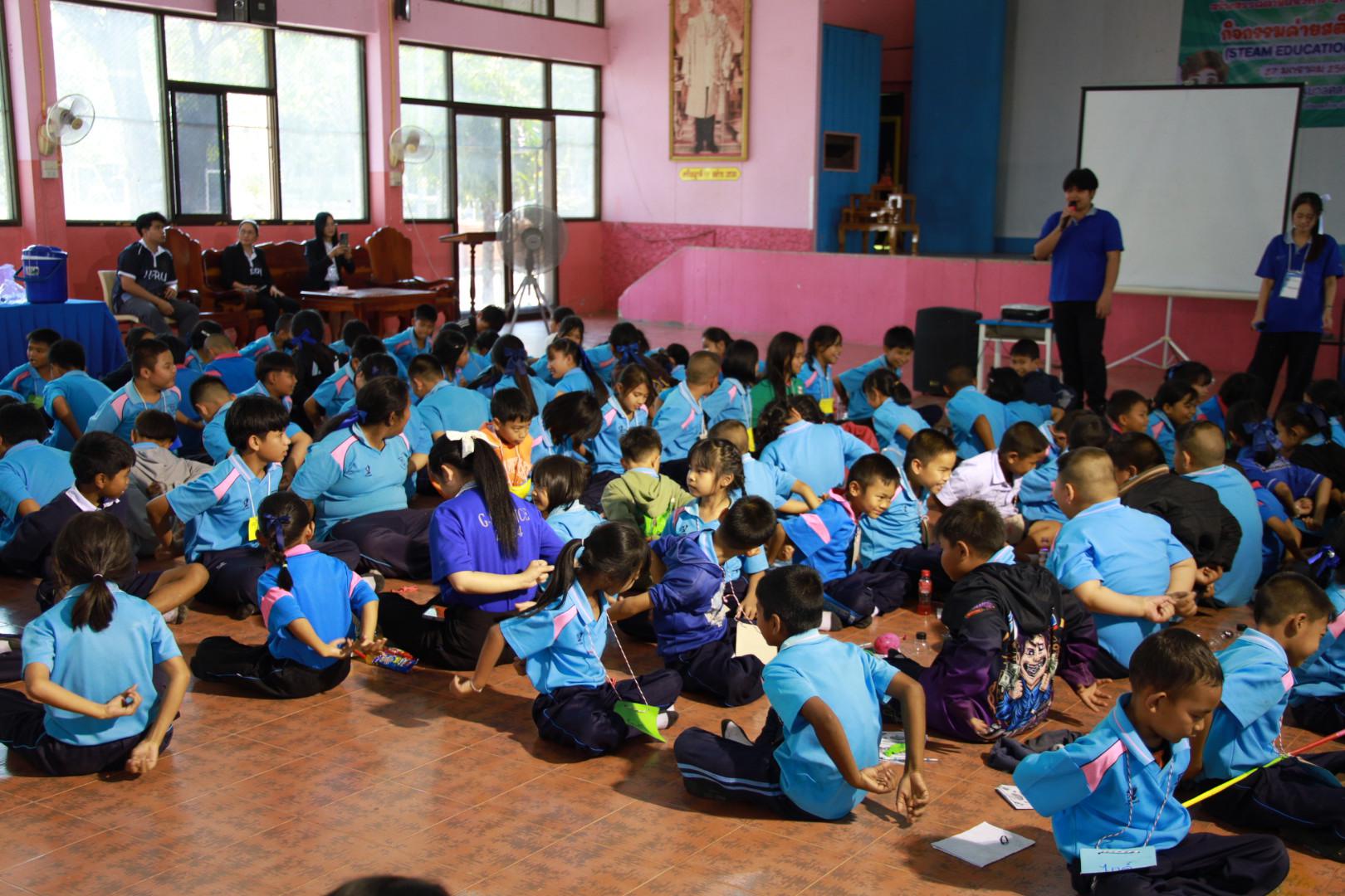 325. วันที่ 27 มกราคม 2569 โปรแกรมวิชาวิทยาศาสตร์ทั่วไป ได้จัดค่ายสเต็มศึกษาให้กับนักเรียนชั้นประถมศึกษาปีที่1-6 ณ โรงเรียนอนุบาลคลองขลุง จ.กำแพงเพชร